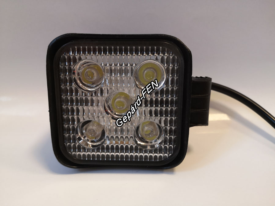 KS0015 MINI FLOOD. 5 epistár ledes 15W,-os , 1200 Lumenes terítõfényû munkalámpa.12-24V. 82x82x38mm. Alumínium házban, alul fém tartóval.cca:25cm kábellal.