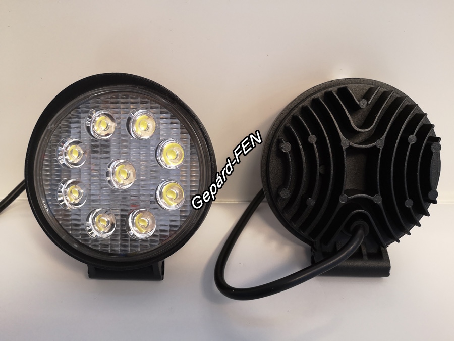 KS0027R. 9 Epistar ledes 27W,-os 2160 Lumen teljesítményû kerek terítõfényû munkalámpa. 12-24V. Méretei: Átm: 110mm. Vast: 38mm. Aluminium házban alul fém tartóval cca:25 cm kábellal. IP68,-as vízállóság.