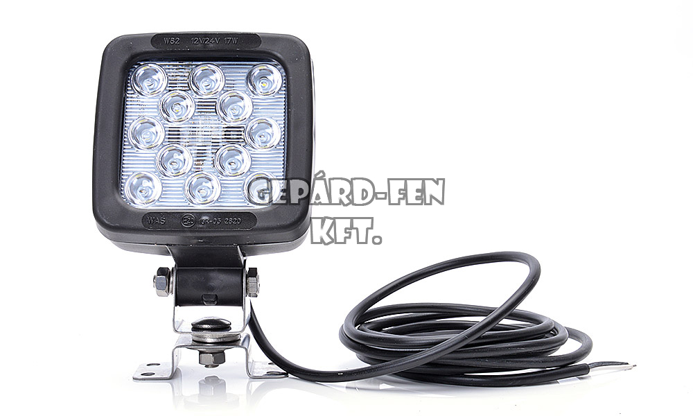 W82,-es tipuscsalád.693. KOCKA alakú munka és tolatólámpa. 12LED-es 12-24V,-os kivitel. 2400lm,Vízállóság: IP6K9K. mûanyag házzal, omega talppal, Méretei:101x101X77mm,.Teljes magasság:148mm 2,5m kábel.