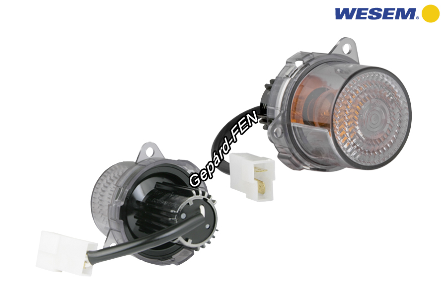LA3.23911.Univerzális Tuning kerek hátsó Irányjelzõ süllyeszthetõ vízhatlan "füstszínû" kivitel.Méretei:55x84/37mm.12V-21W,-os izzóval.LA3. tipuscsalád.Lásd:WES0156,158,159,160,161,167,210,228,229,388,393,394.